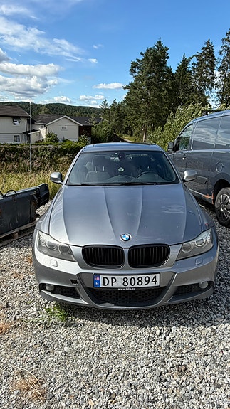 BMW 320d 13 of 15