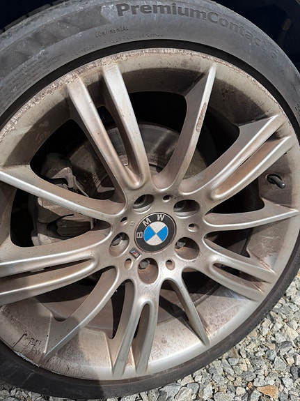 BMW 320d 14 of 15
