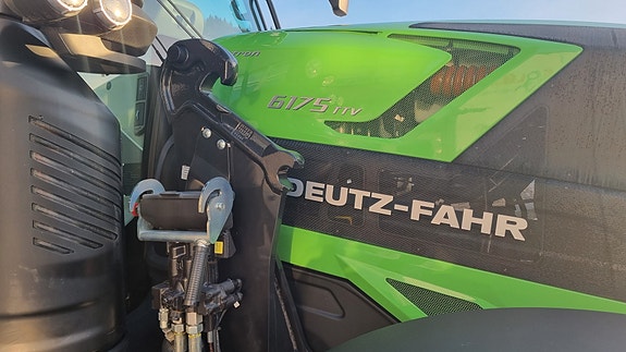 Deutz Fahr 6175 TTV 8 of 9