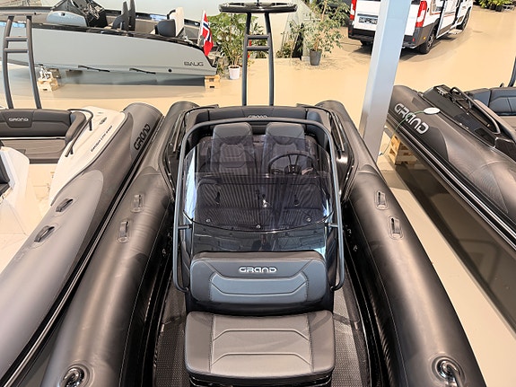 Grand G580 UBE med Yamaha F115 VMAX – Kompakt & premium RIB med smarte løsninger 14 of 14