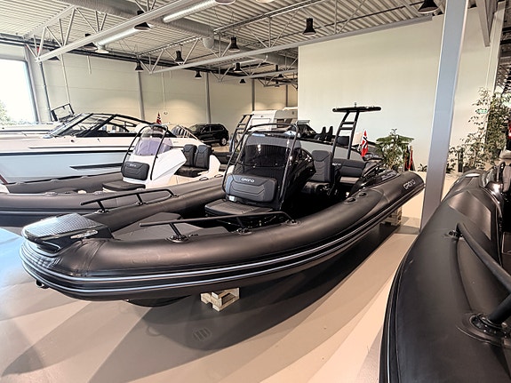 Grand G580 UBE med Yamaha F115 VMAX – Kompakt & premium RIB med smarte løsninger 8 of 14