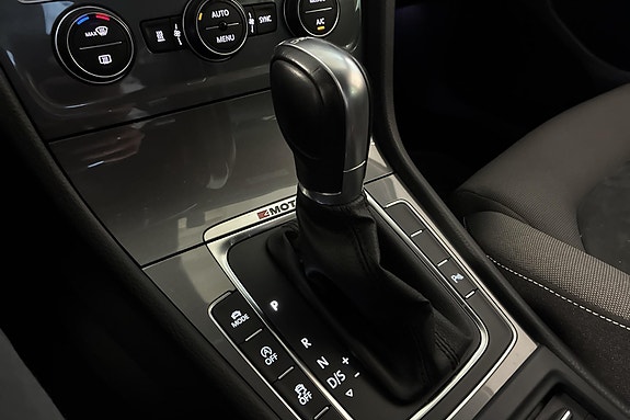 Volkswagen Golf Alltrack 14 of 14