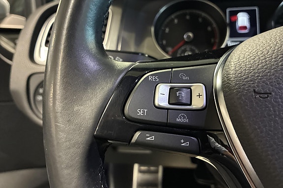 Volkswagen Golf Alltrack 12 of 14