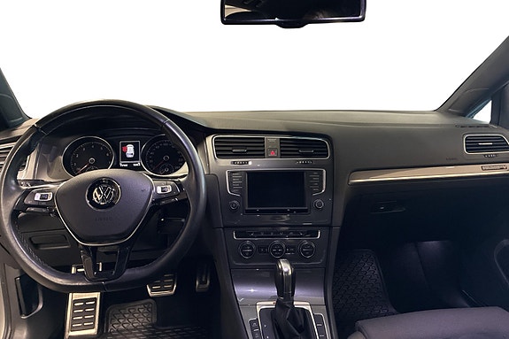 Volkswagen Golf Alltrack 7 of 14