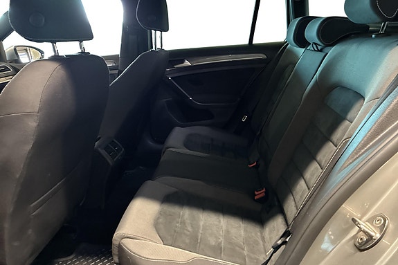 Volkswagen Golf Alltrack 6 of 14