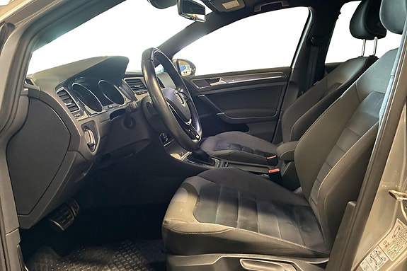 Volkswagen Golf Alltrack 5 of 14