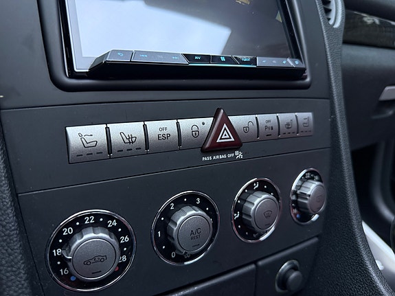Mercedes-Benz SLK55 16 of 25