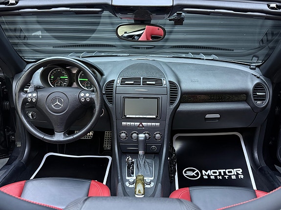 Mercedes-Benz SLK55 9 of 25