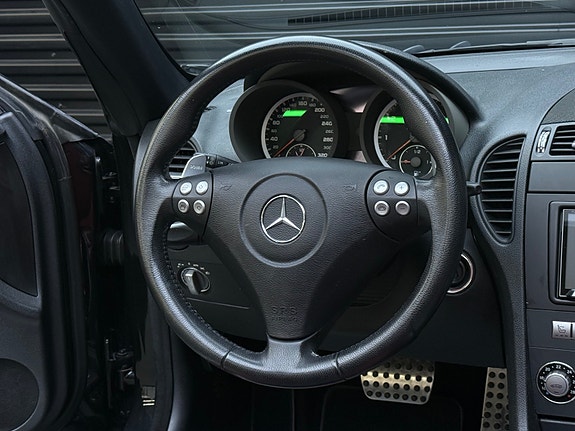 Mercedes-Benz SLK55 12 of 25