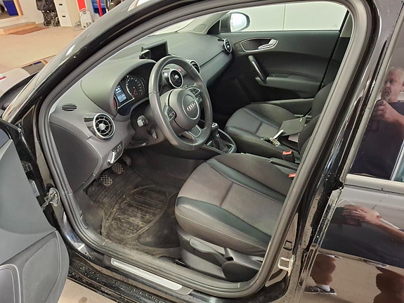 Audi A1 7 of 13