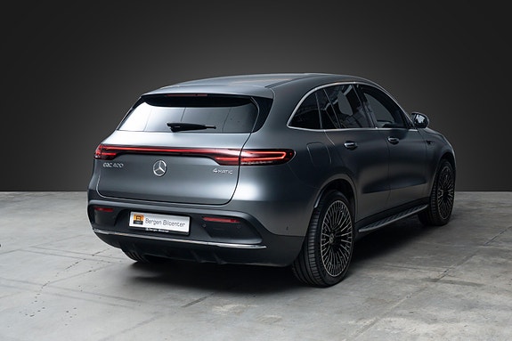 Mercedes-Benz EQC400 8 of 28