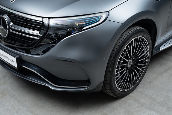 Mercedes-Benz EQC400 4 of 28