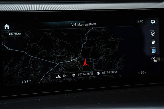 Mercedes-Benz EQC400 16 of 28