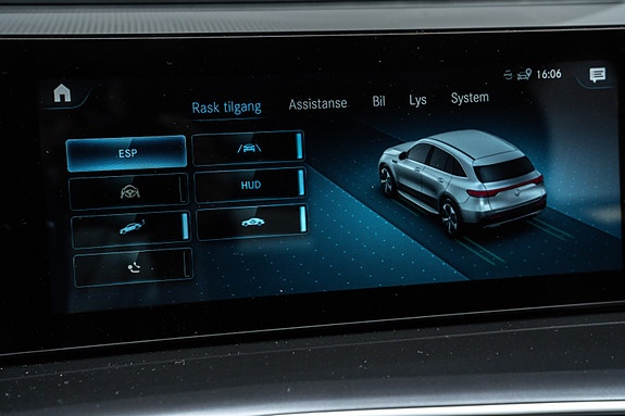 Mercedes-Benz EQC400 18 of 28