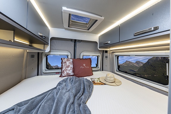 Weinsberg CARABUS GREY EDITION FIRE 600 MQ. Smal på veien, stor innvendig! Truma diesel/el-varme. Mye utstyr! 17 of 27