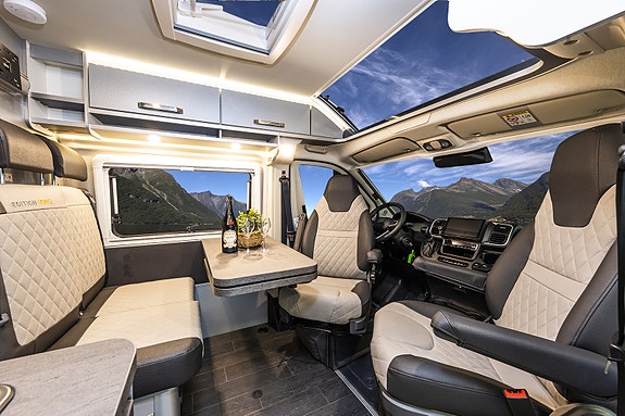 Weinsberg CARABUS GREY EDITION FIRE 600 MQ. Smal på veien, stor innvendig! Truma diesel/el-varme. Mye utstyr! 8 of 27