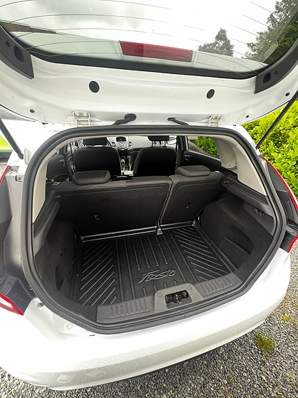 Ford Fiesta 5 of 13