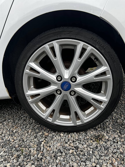 Ford Fiesta 11 of 13