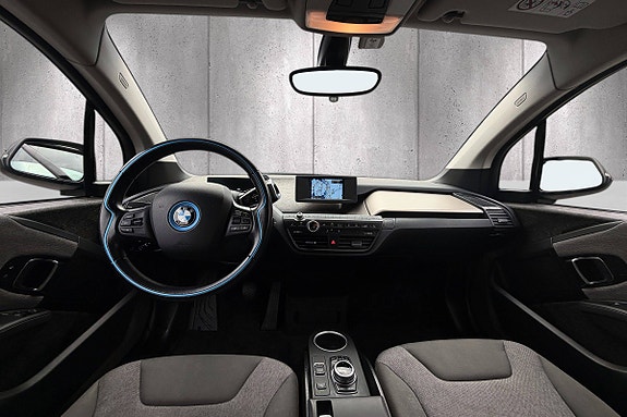 BMW i3 12 of 25