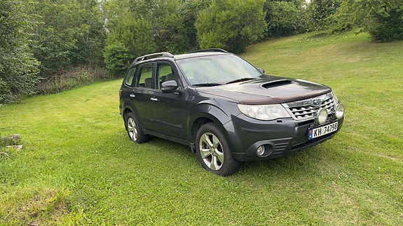 Subaru Forester 2 of 8
