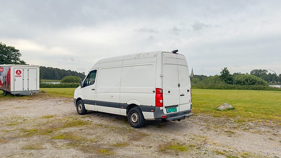 Volkswagen Crafter 35 2 of 3