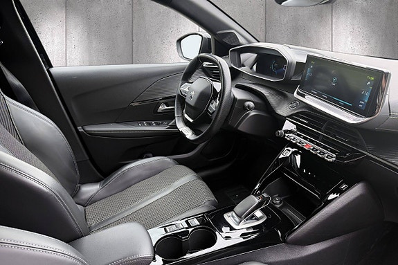 Peugeot 208 10 of 27