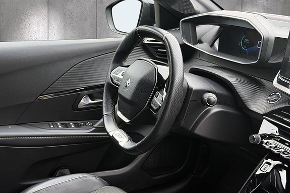 Peugeot 208 11 of 27