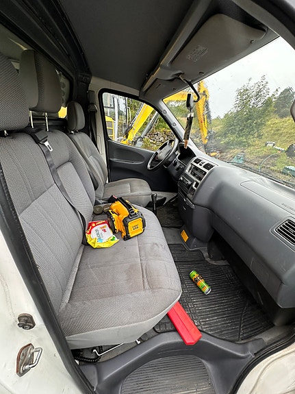 Toyota HiAce 5 of 10