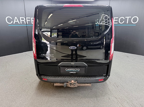 Ford Transit Custom 10 of 30