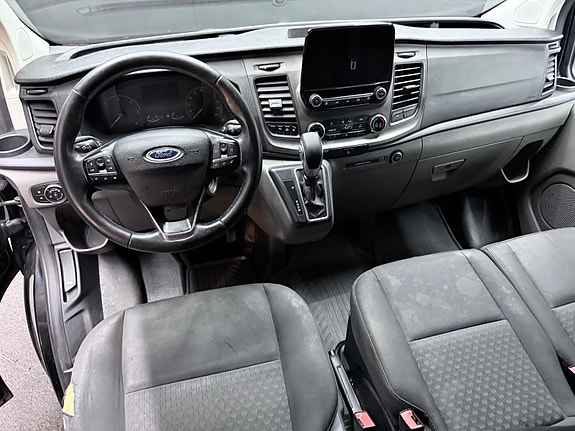 Ford Transit Custom 20 of 30