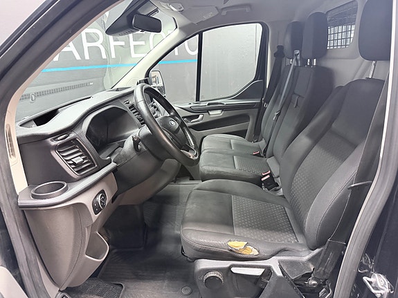 Ford Transit Custom 19 of 30