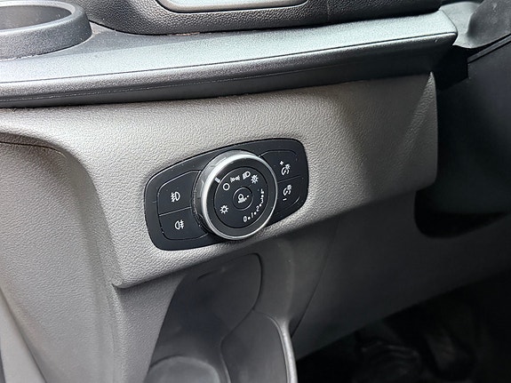 Ford Transit Custom 22 of 30