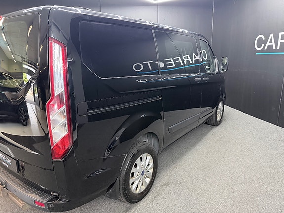 Ford Transit Custom 12 of 30