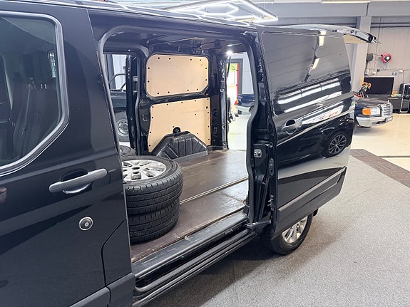 Ford Transit Custom 15 of 30