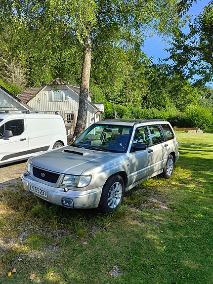 Subaru Forester 9 of 30