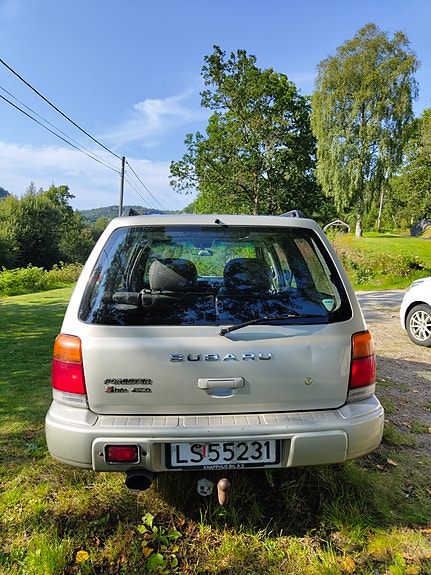 Subaru Forester 4 of 30