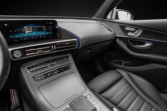 Mercedes-Benz EQC400 21 of 30