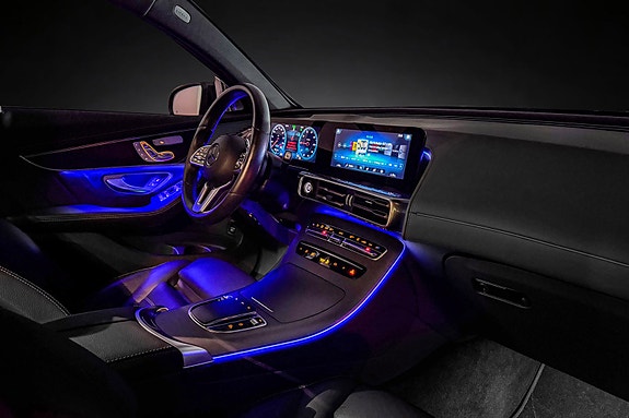 Mercedes-Benz EQC400 11 of 30