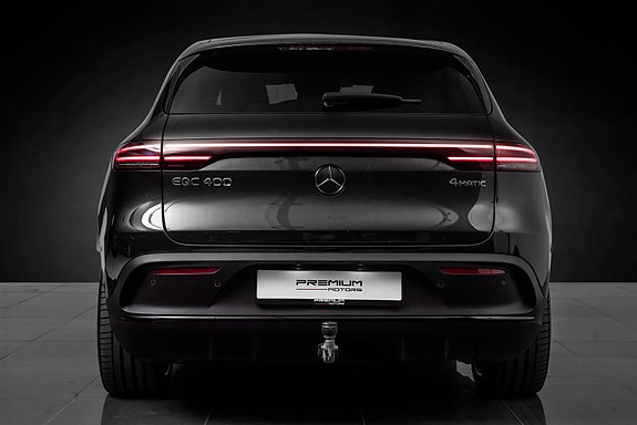 Mercedes-Benz EQC400 8 of 30