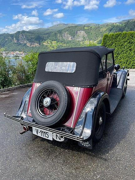 Morris 8 3 of 9