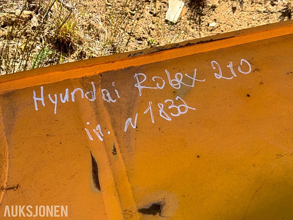 Hyundai Gravemaskinstikke for Hyundai Robex 210 - monobom i stål - komplett med hydraulikkrør og slanger 5 of 10