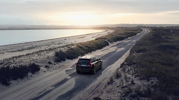 Volvo XC90 9 of 27