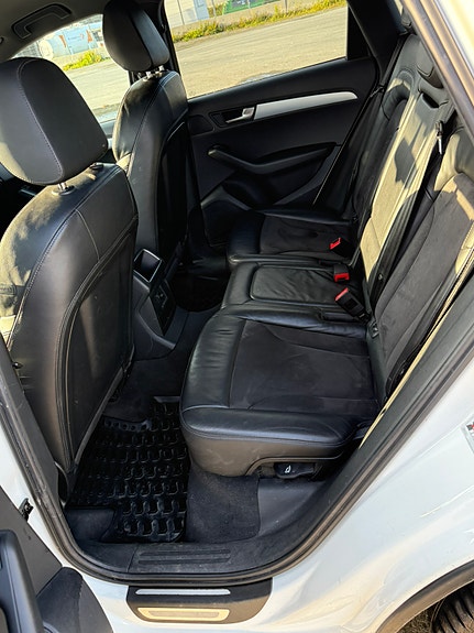 Audi Q5 9 of 15