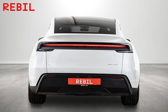 Tesla Model Y 6 of 28