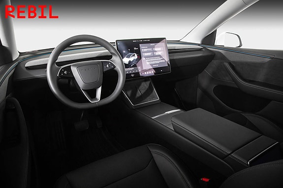 Tesla Model Y 9 of 28