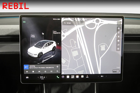 Tesla Model Y 15 of 28