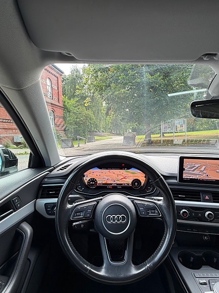 Audi A4 11 of 16