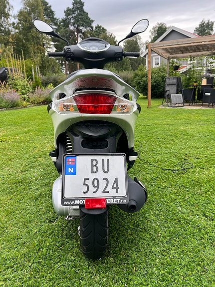 Piaggio Fly 125 7 of 11
