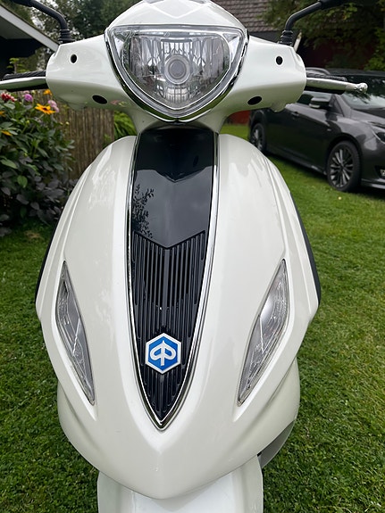 Piaggio Fly 125 8 of 11
