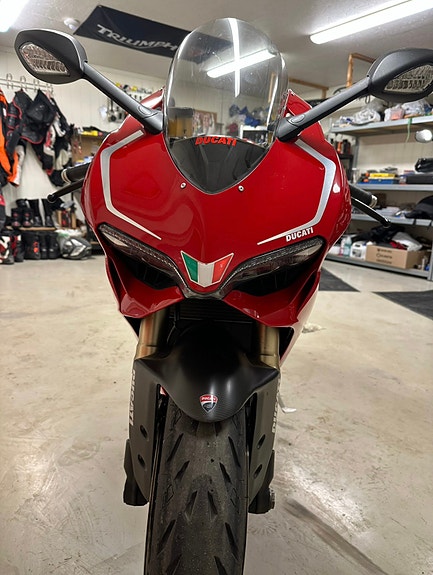 Ducati 1199 Panigale 4 of 13
